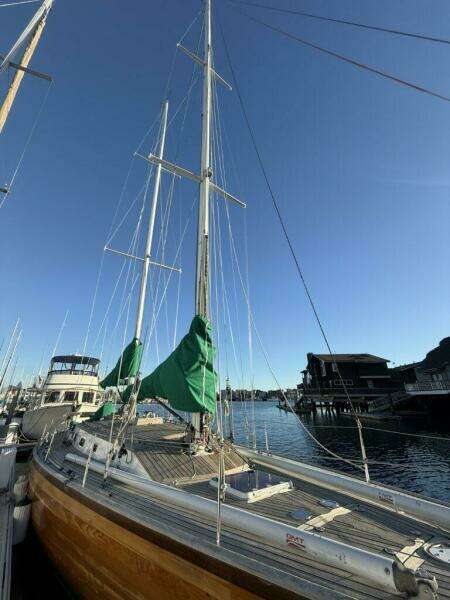 Sir Edmund 49ft Schooner Yacht For Sale