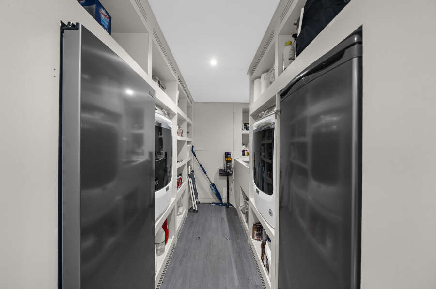 106ft Ocean Alexander Yacht For Sale