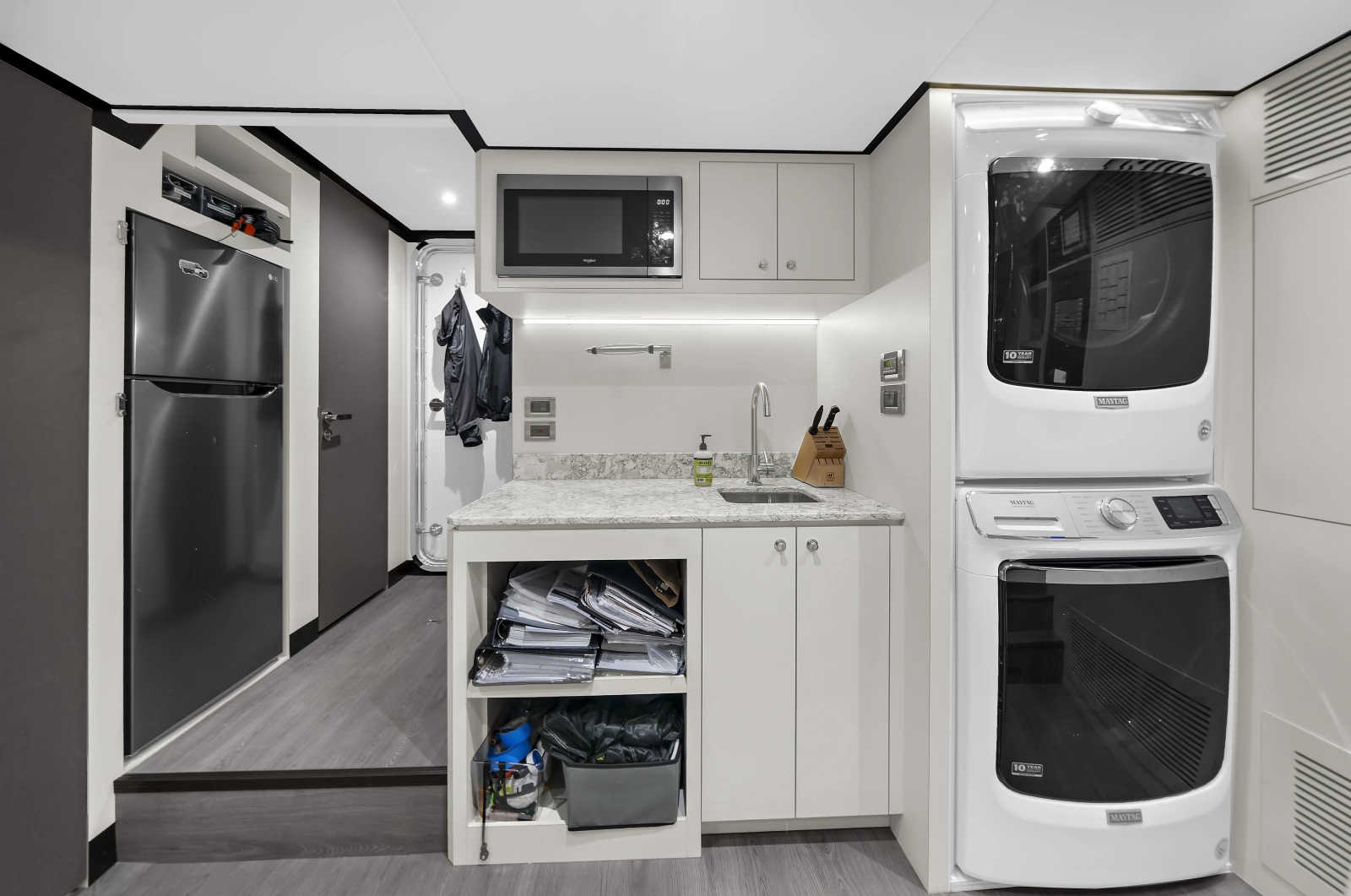 2024 Ocean Alexander 32L