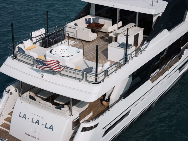 106ft Ocean Alexander Yacht For Sale
