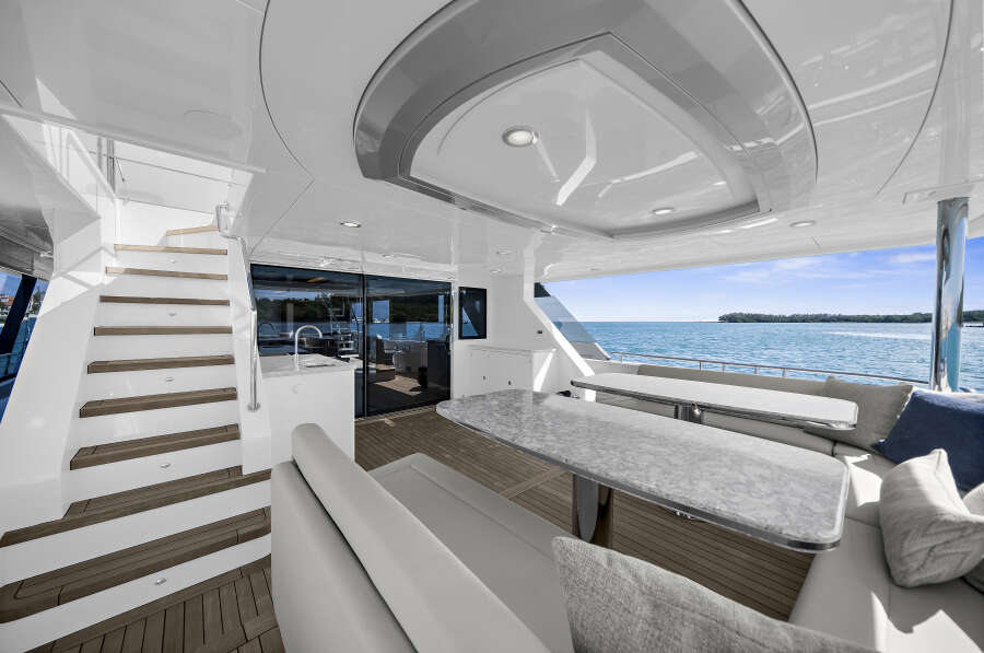 106ft Ocean Alexander Yacht For Sale
