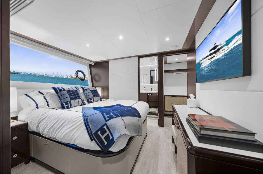 106ft Ocean Alexander Yacht For Sale