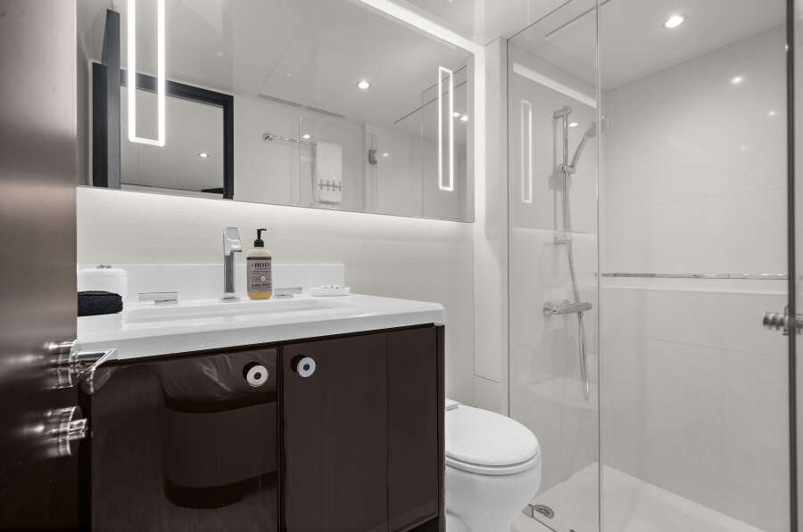 106ft Ocean Alexander Yacht For Sale