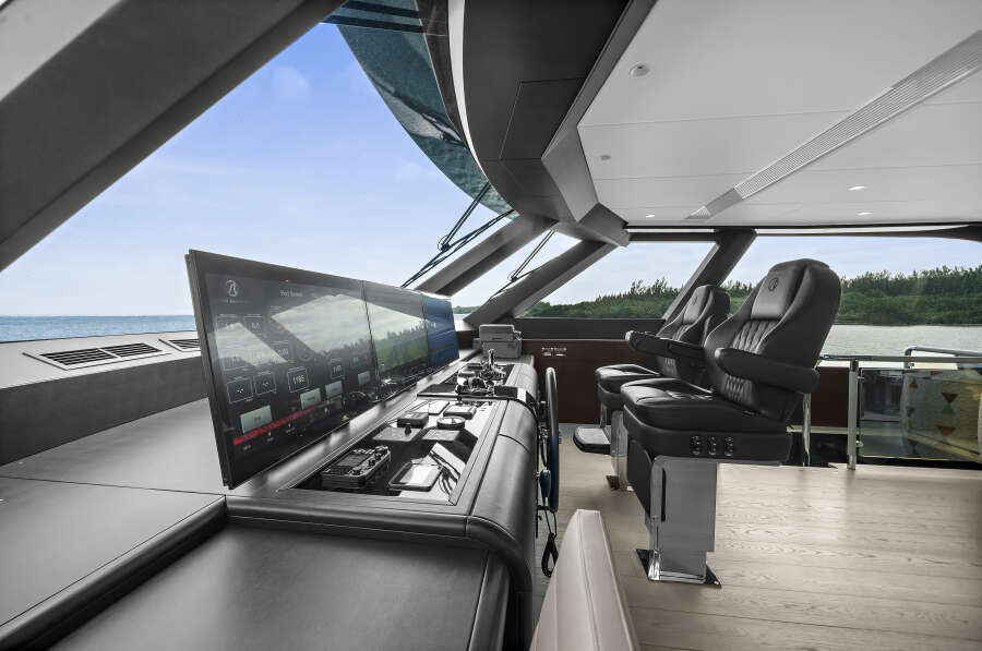 106ft Ocean Alexander Yacht For Sale