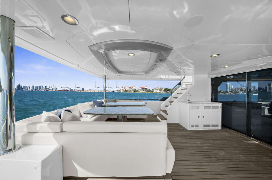 106ft Ocean Alexander Yacht For Sale