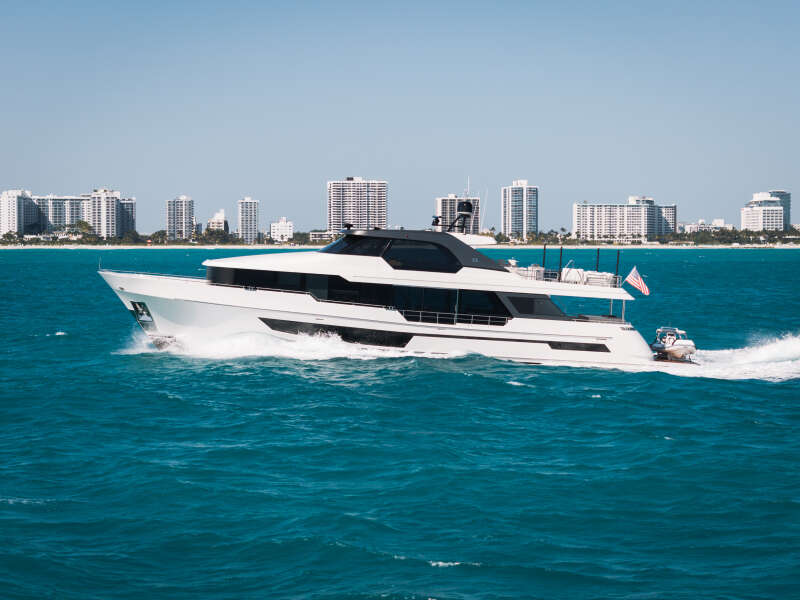 106ft Ocean Alexander Yacht For Sale
