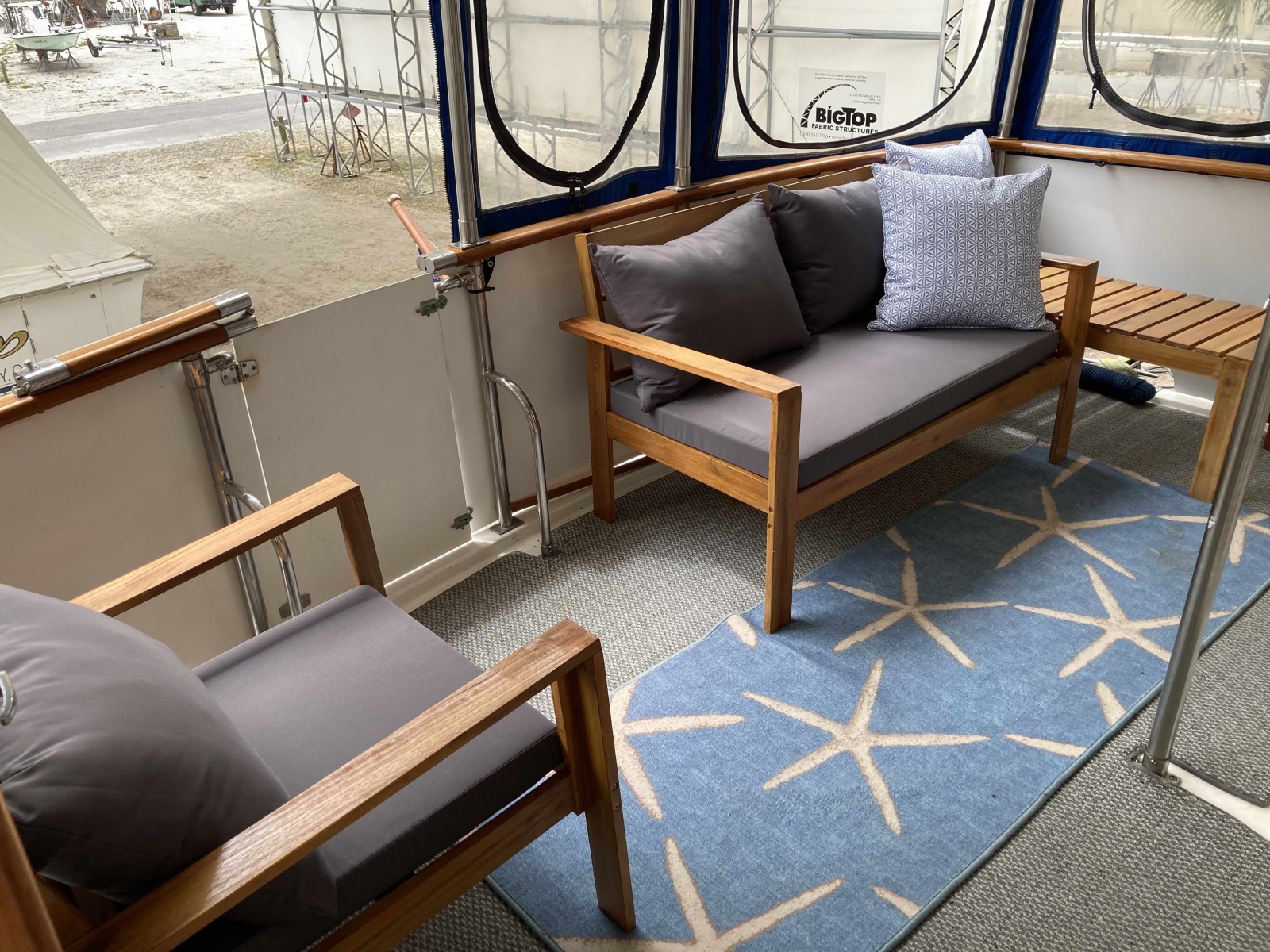 36' 1986 Heritage East Sundeck 36