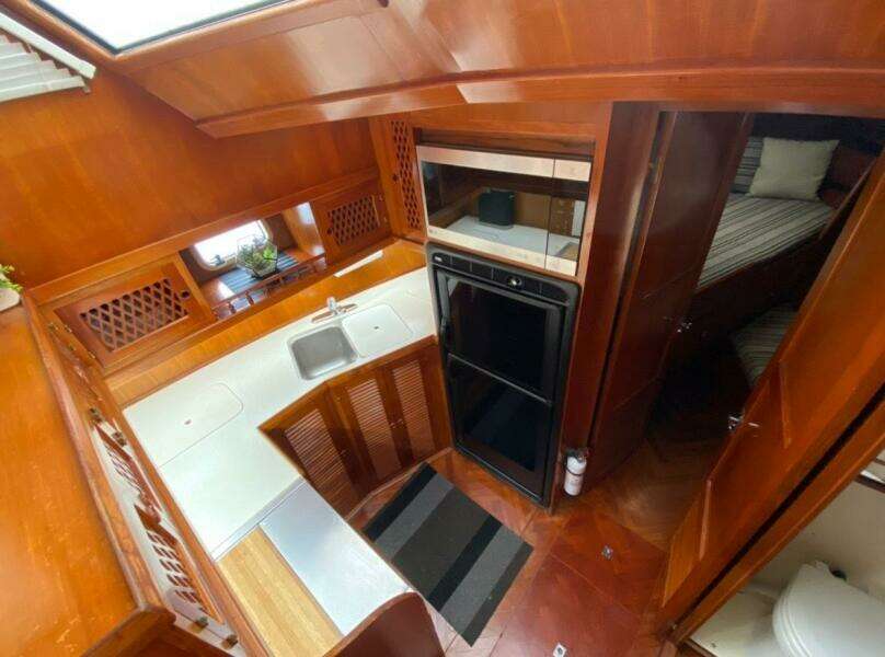 Honey Badger 36ft Heritage East Yacht For Sale