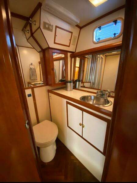 Honey Badger 36ft Heritage East Yacht For Sale