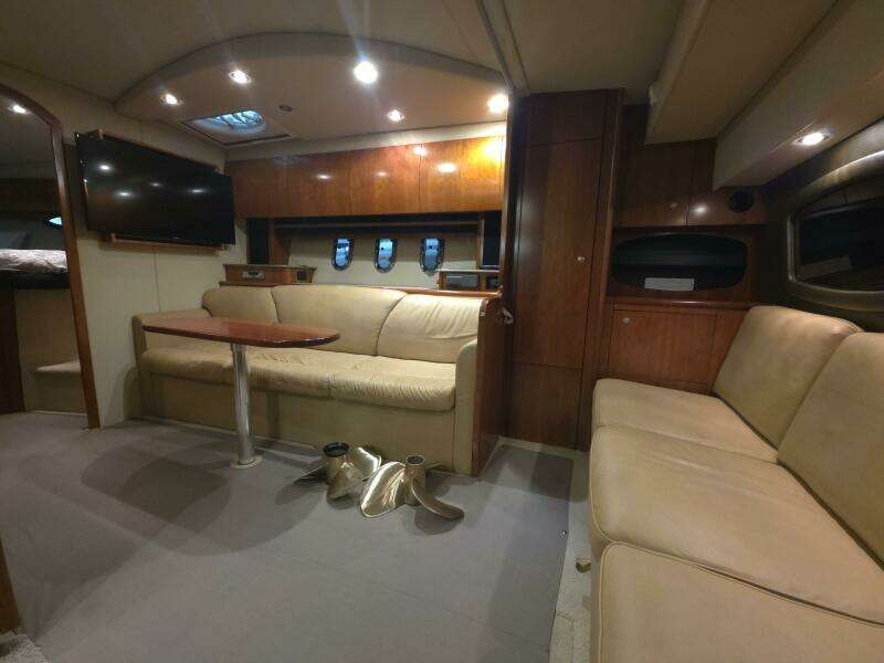 39ft Cruisers Yachts Yacht For Sale