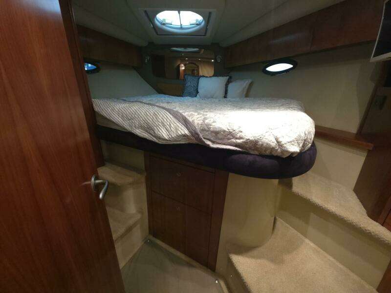 39ft Cruisers Yachts Yacht For Sale