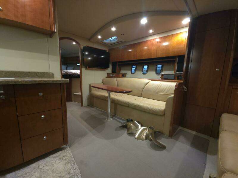 39ft Cruisers Yachts Yacht For Sale