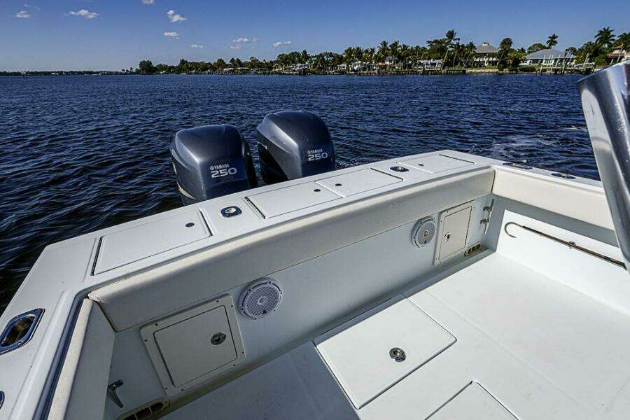 26ft Regulator Yacht For Sale