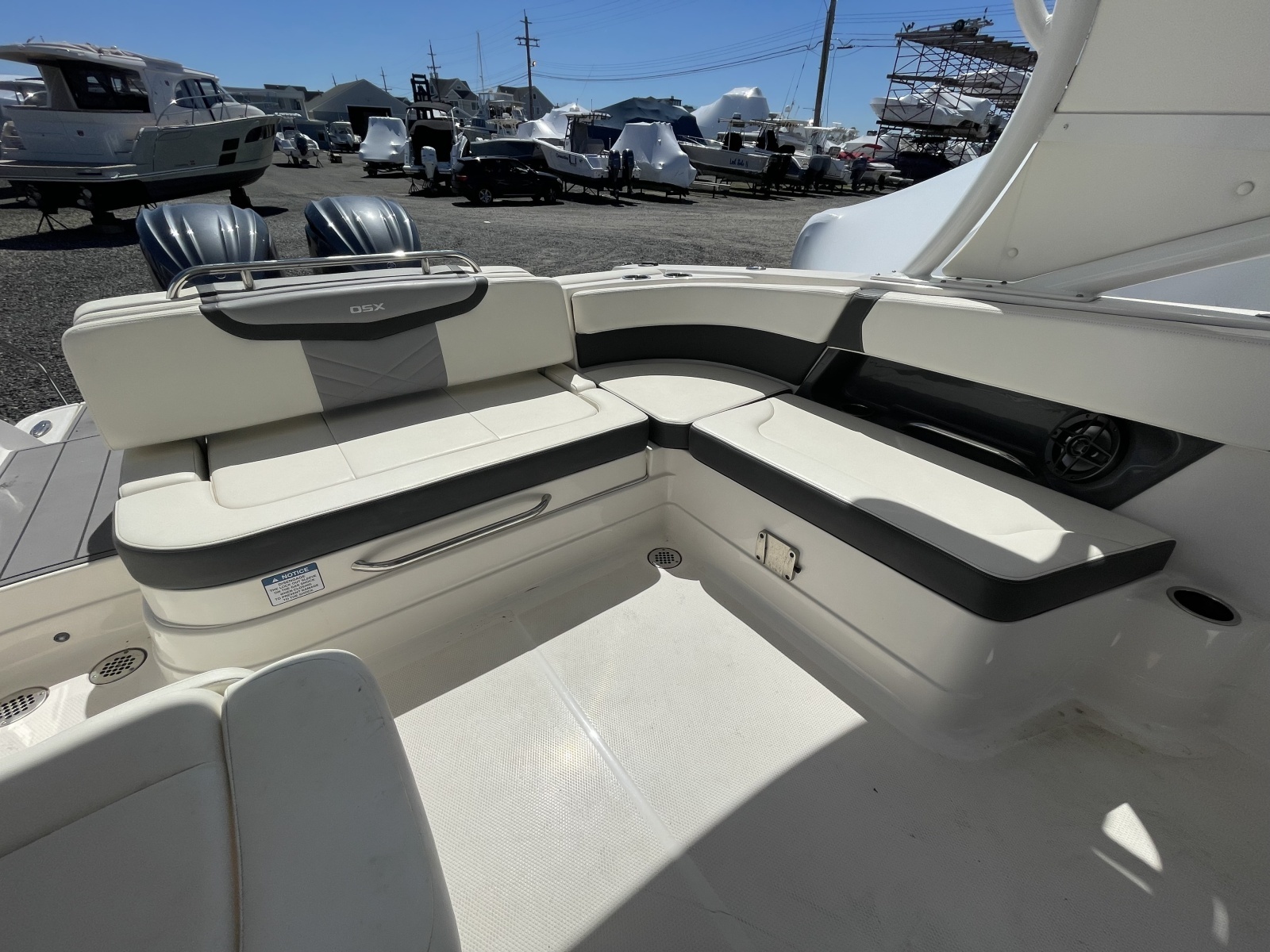 2023 Chaparral 280 OSX