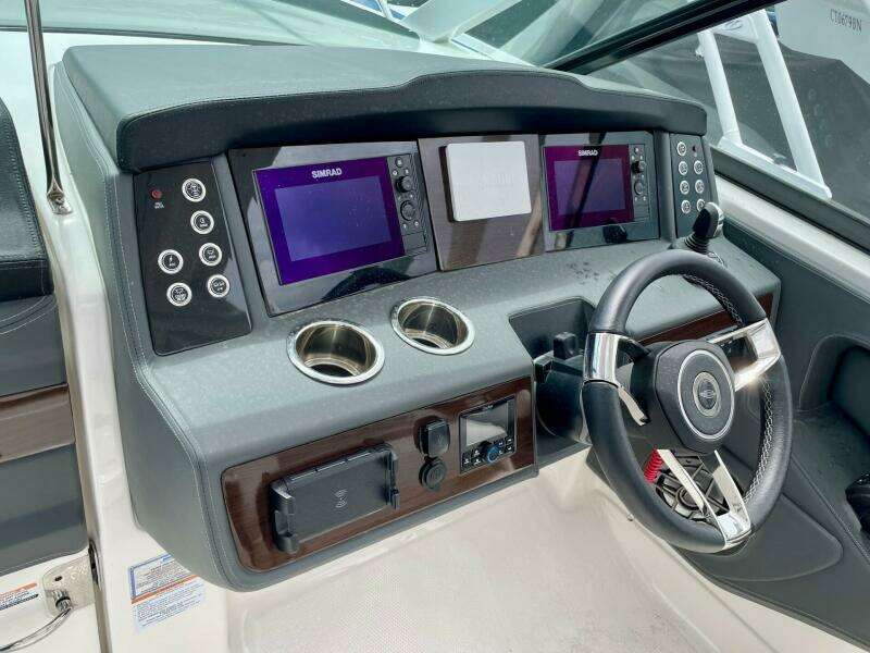 28ft Chaparral Yacht For Sale