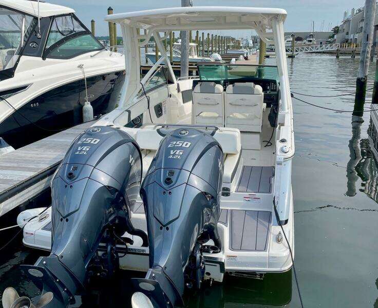 28ft Chaparral Yacht For Sale