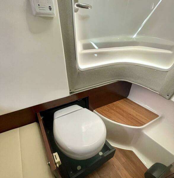 28ft Chaparral Yacht For Sale