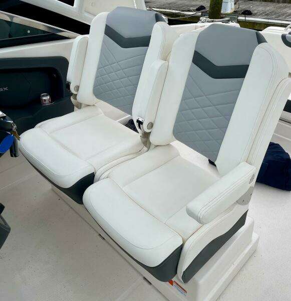 28ft Chaparral Yacht For Sale