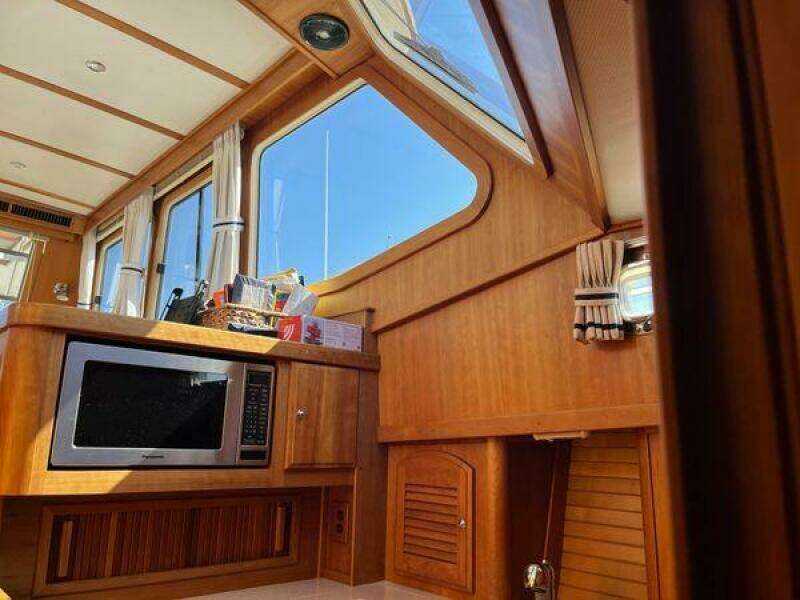 Mon Alisa 36ft Sabreline Yacht For Sale