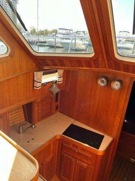 Mon Alisa 36ft Sabreline Yacht For Sale