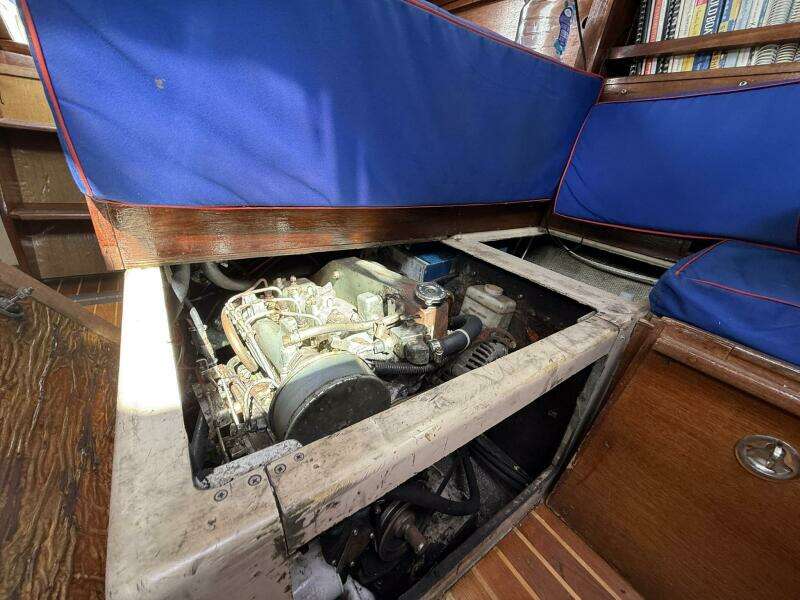 Redshift 41ft Capital Yacht For Sale