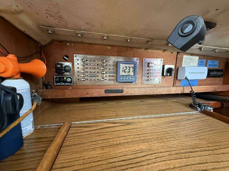 Redshift 41ft Capital Yacht For Sale