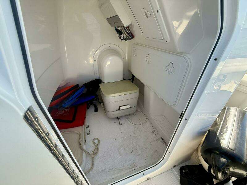 2020 Everglades 243 CC 