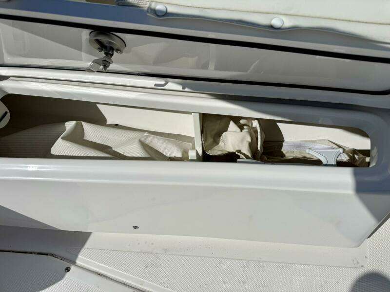 2020 Everglades 243 CC 