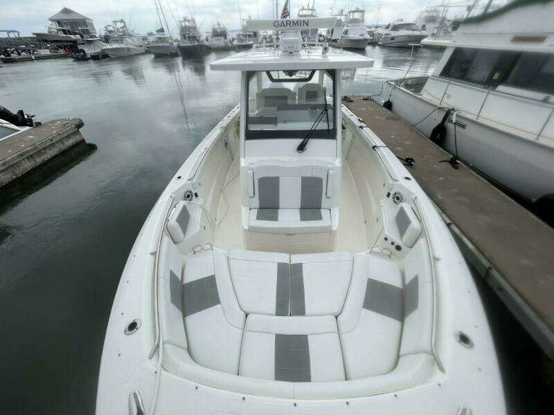 Equanimity 32ft Pursuit Yacht For Sale