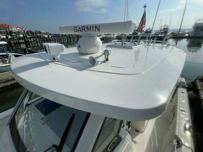 Equanimity 32ft Pursuit Yacht For Sale