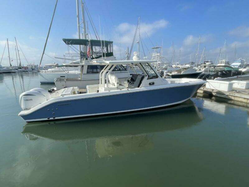 Equanimity 32ft Pursuit Yacht For Sale