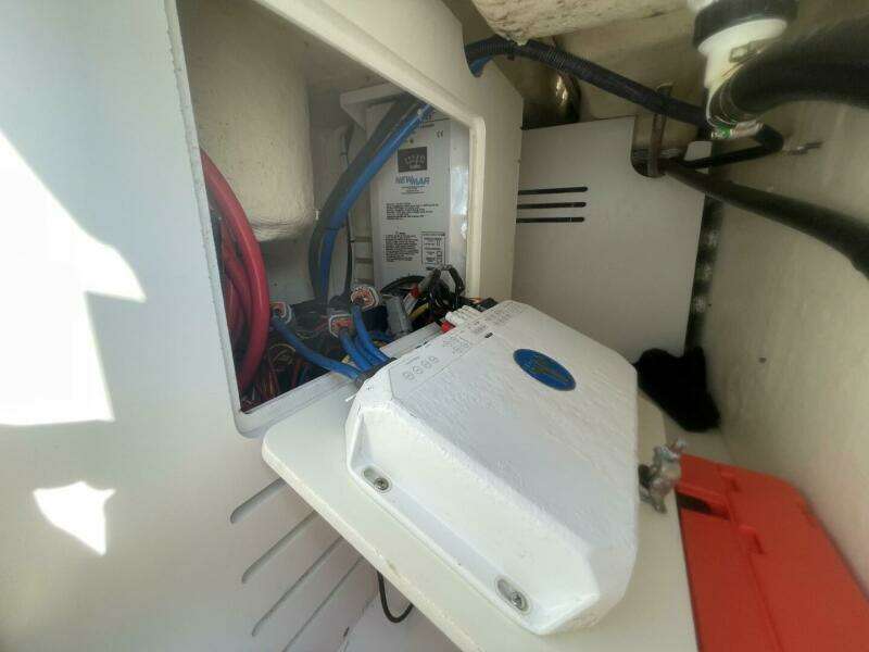 Equanimity 32ft Pursuit Yacht For Sale