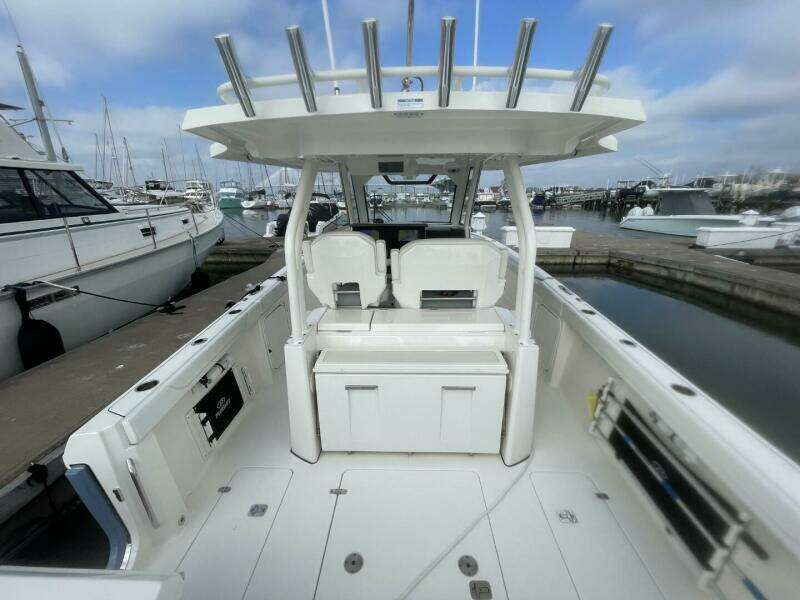 Equanimity 32ft Pursuit Yacht For Sale