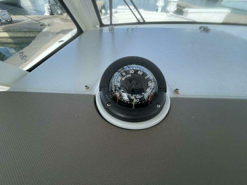 Equanimity 32ft Pursuit Yacht For Sale