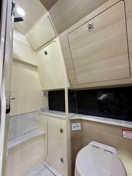 42' 2021 Scout 425 LXF