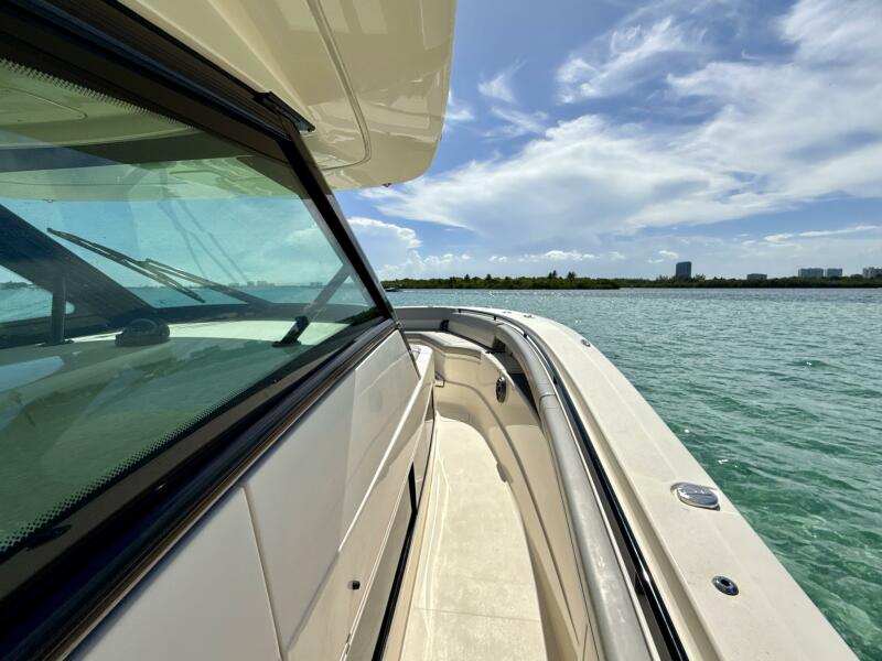 42' 2021 Scout 425 LXF