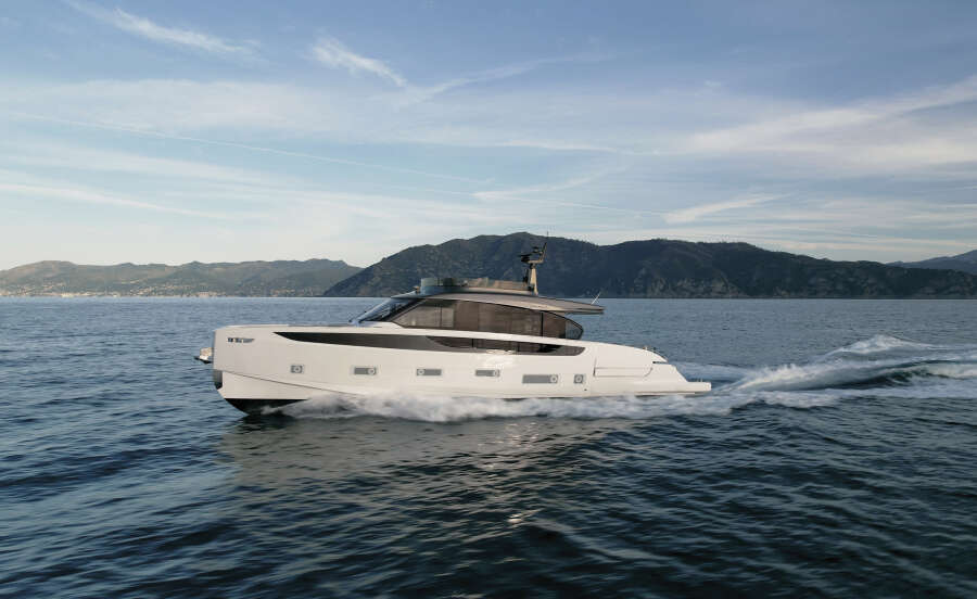 71ft Azimut Yacht For Sale