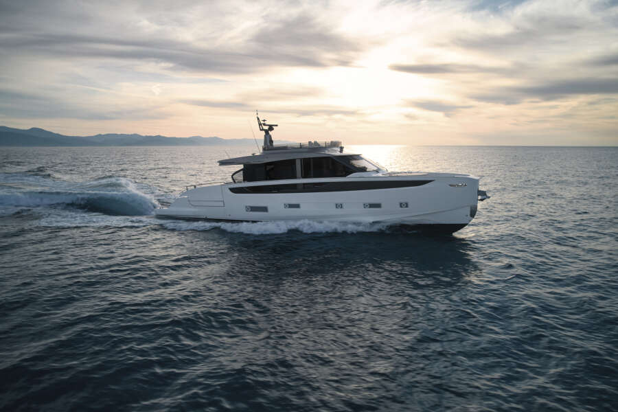 71ft Azimut Yacht For Sale