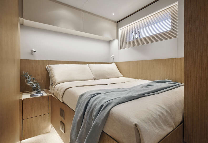 71ft Azimut Yacht For Sale