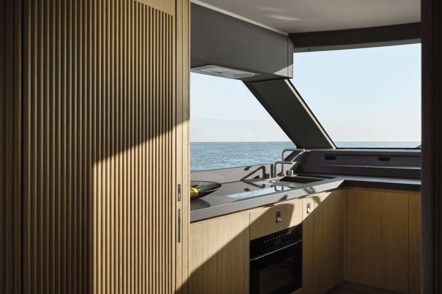 71ft Azimut Yacht For Sale