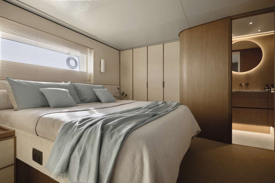 71ft Azimut Yacht For Sale