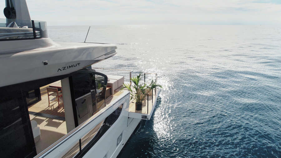 71ft Azimut Yacht For Sale