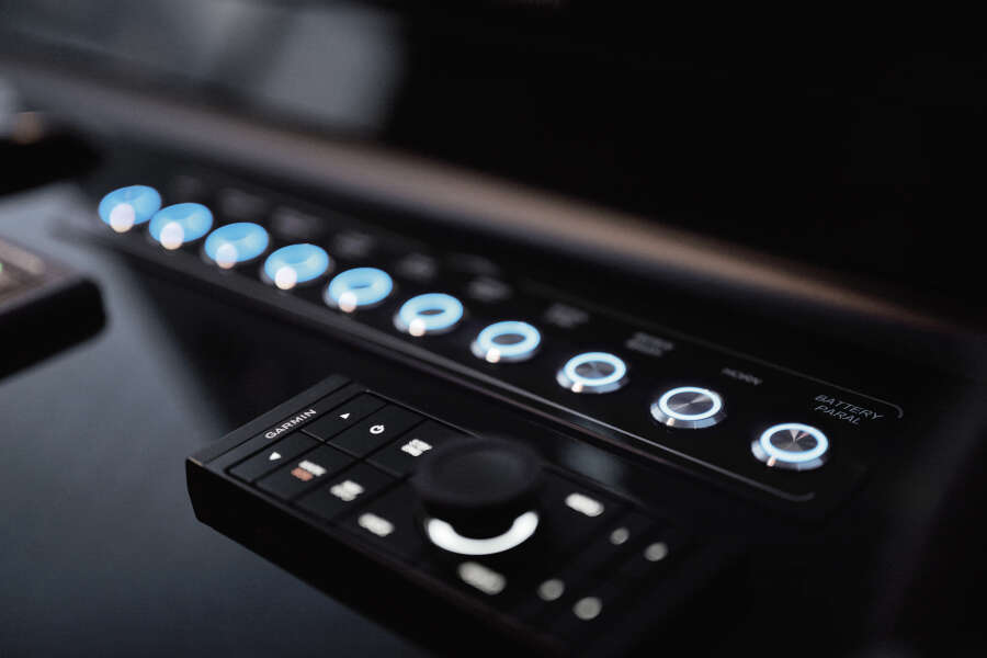 71ft Azimut Yacht For Sale