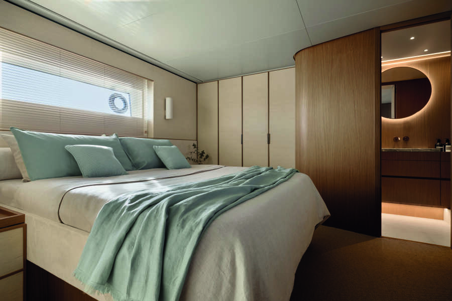 71ft Azimut Yacht For Sale