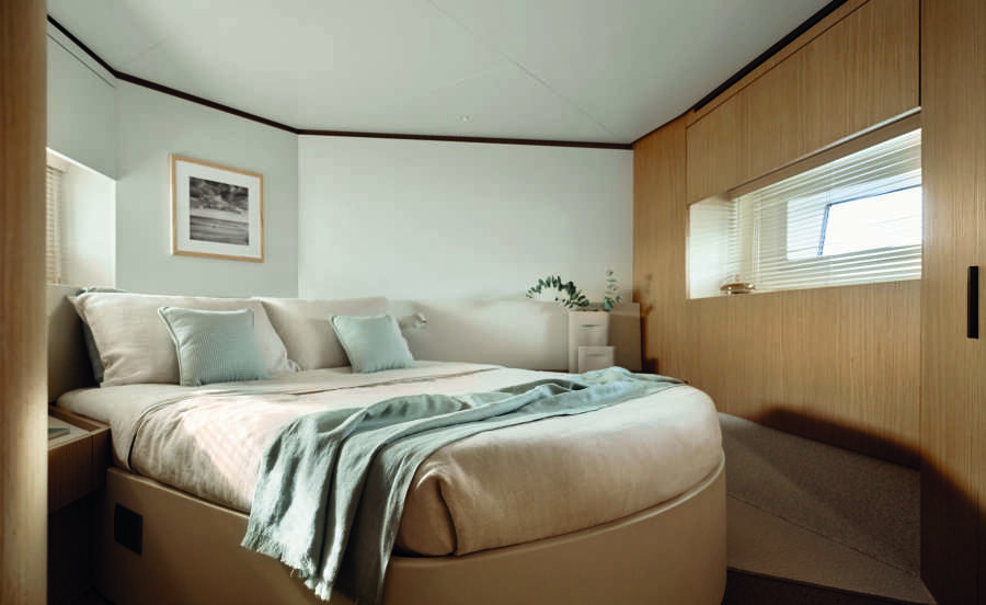 71ft Azimut Yacht For Sale