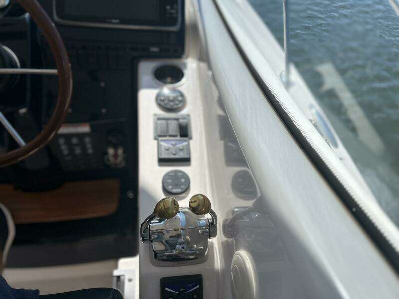 35ft Tiara Yachts Yacht For Sale