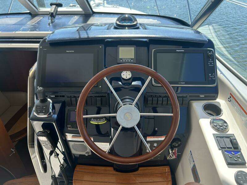 35ft Tiara Yachts Yacht For Sale