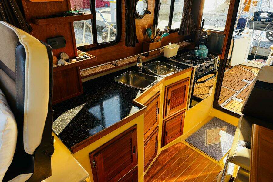 Walrus 31ft Ranger Tugs Yacht For Sale