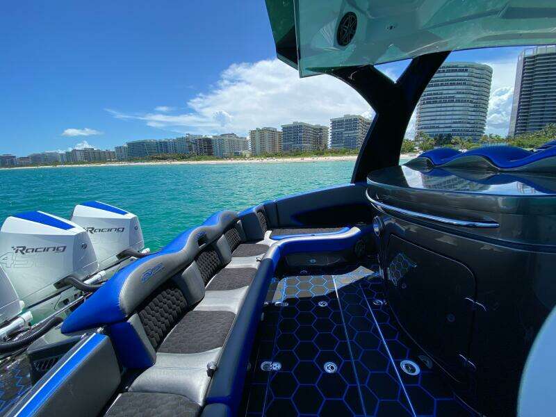 TOBITO I 42ft MTI Yacht For Sale