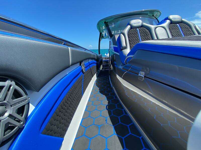 TOBITO I 42ft MTI Yacht For Sale